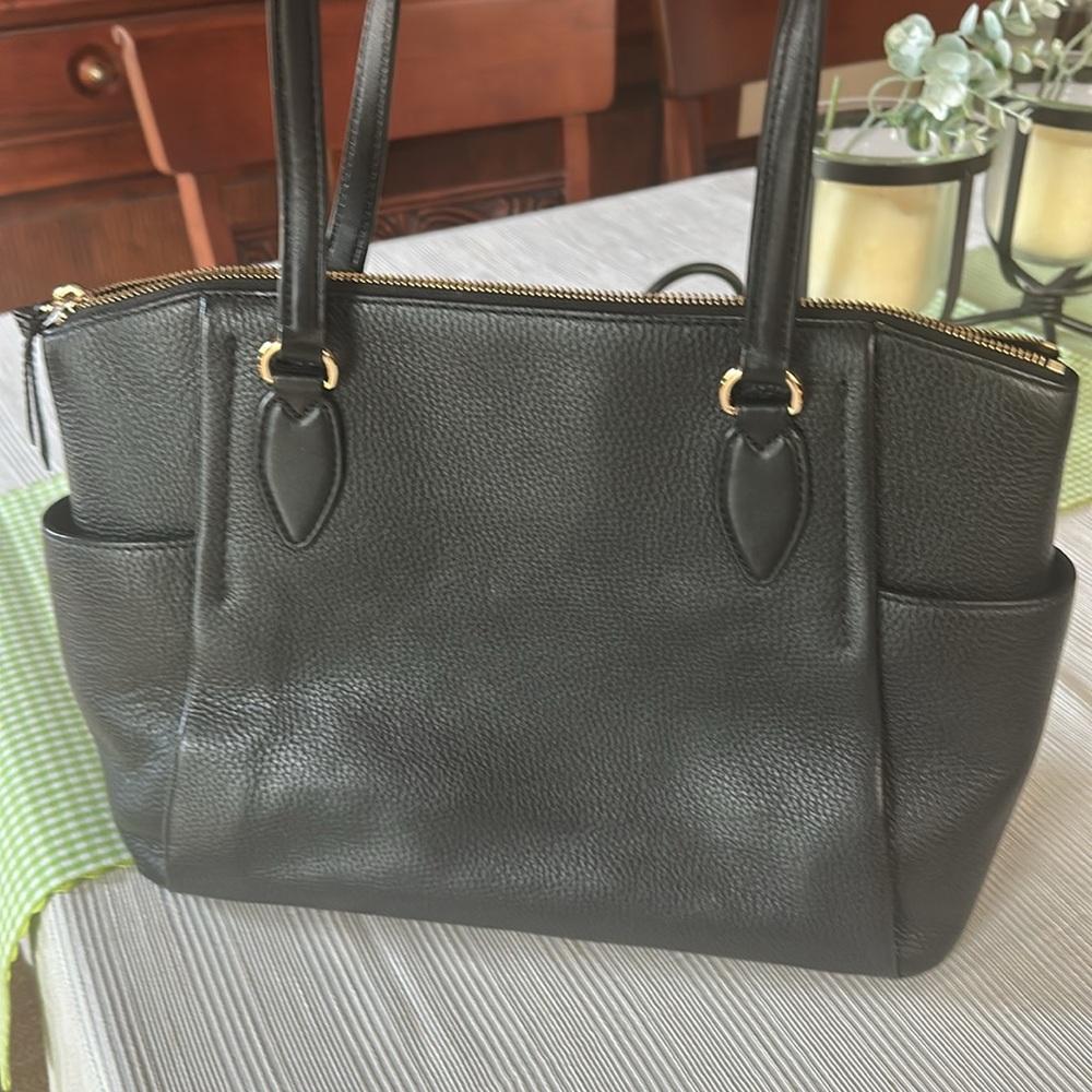 Michael Kors women’s handbag with bag feet on bottom. - Picture 4 of 11